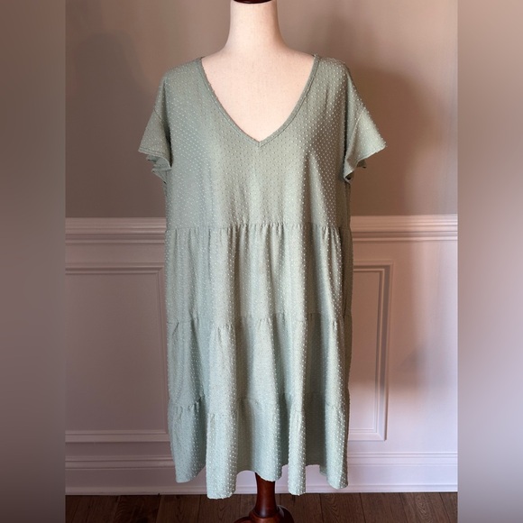 Veveret Dresses & Skirts - Veveret Sage Green Swiss Dot Tiered Ruffle Dress size 2XL